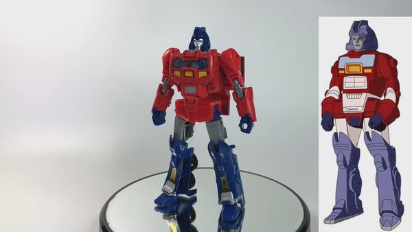 Power Of The Primes Leader Class Optimus Video Gives Detailed In Hand Look With Screencaps 31 (31 of 49)
